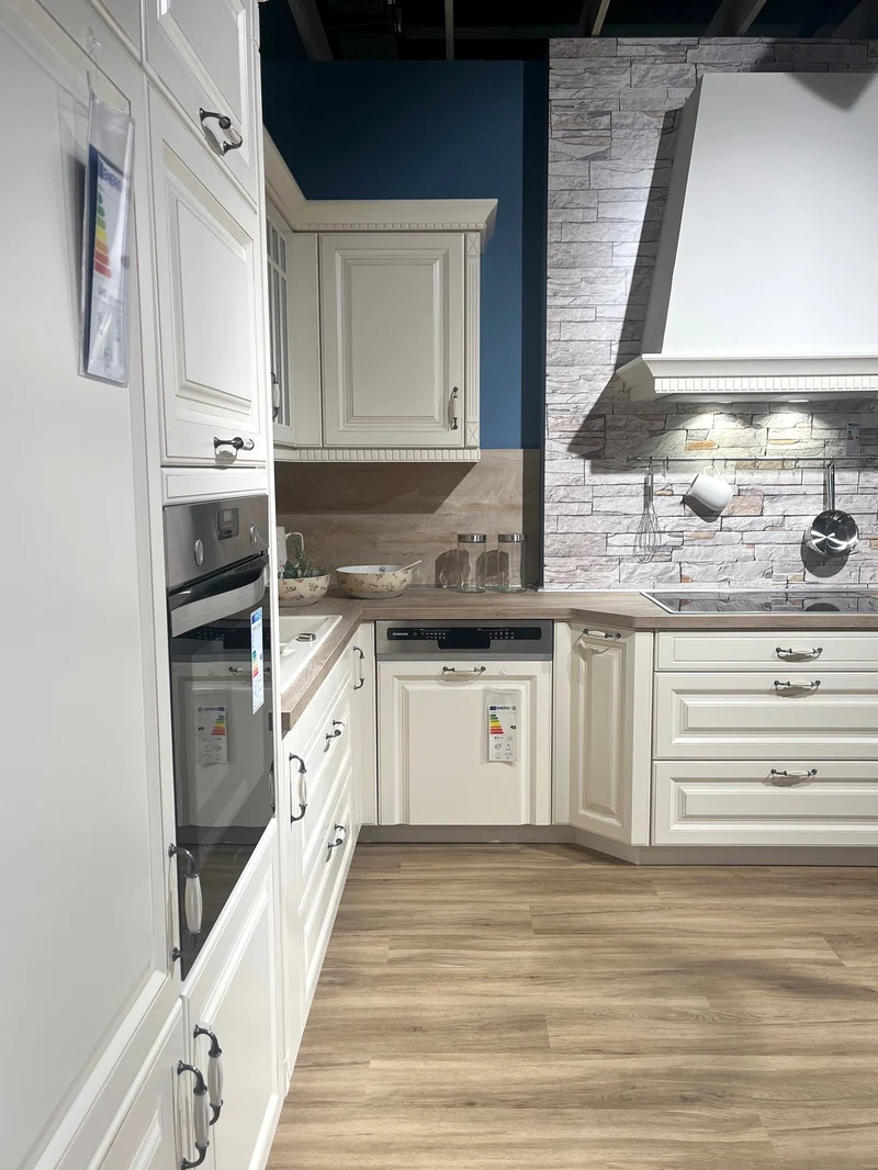 Landhausküche Castello Holzwerkstoff Magnolia Gewischt Weiß Inklusive E-Geräte