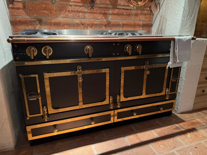 Kombinationsofen Chateau 150 Glänzendes Messing Und Mattschwarz