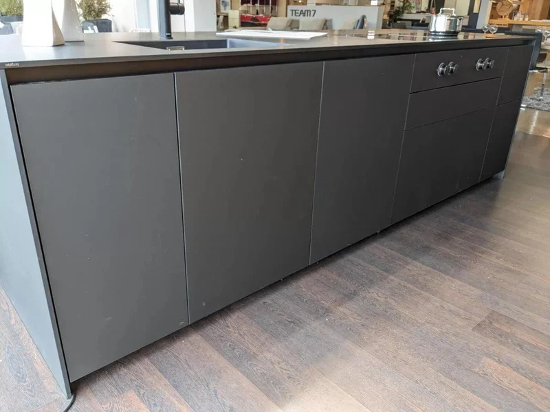 Küche NX240 NX650 K187F Fenix Onyxschwarz Samtmatt Und Alteiche