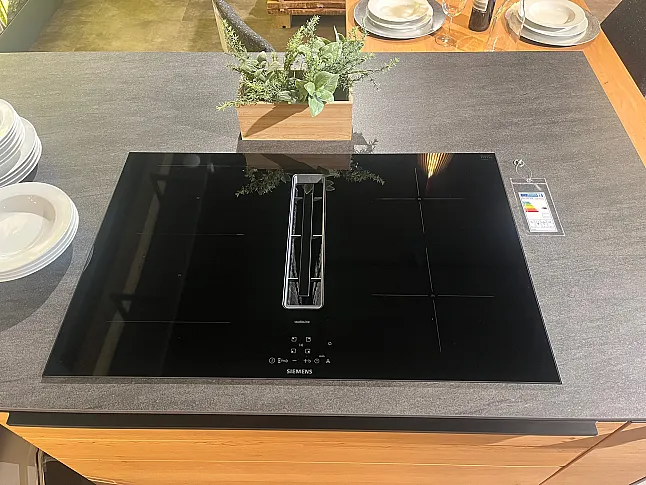 Küche Linee Massivholz