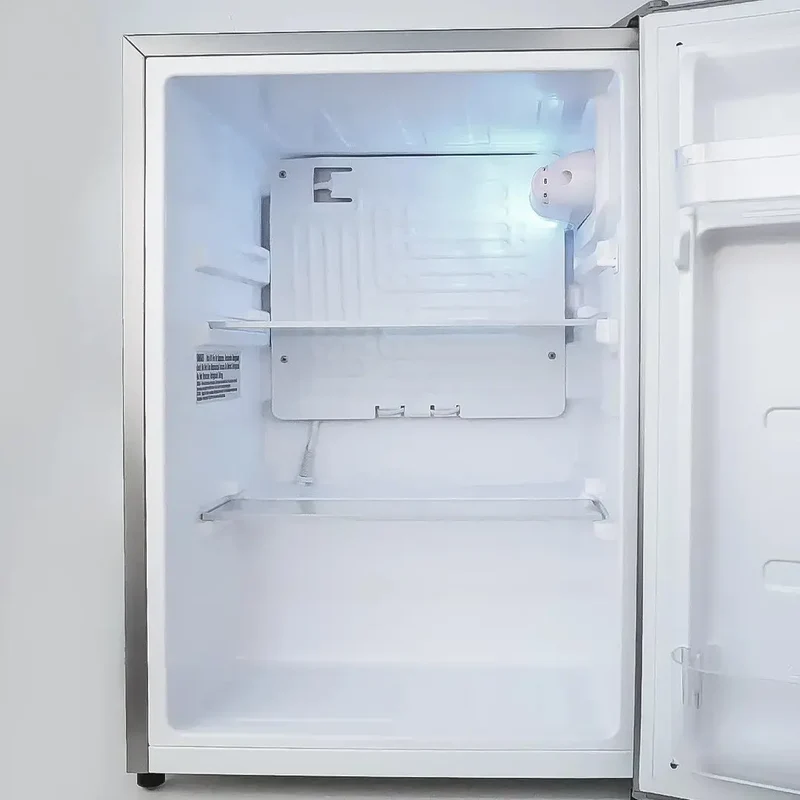 2.5 Kubikfuß Mini-Kühlschrank CR26