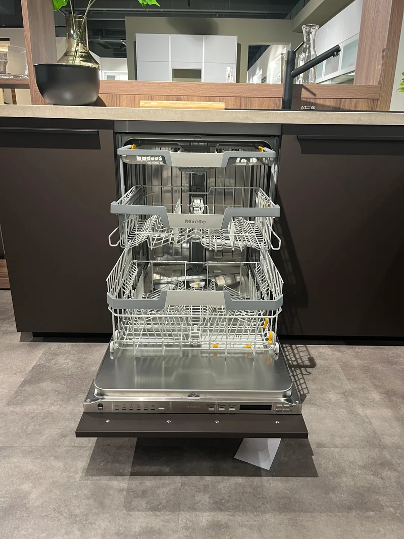 Küche Arp Arosa Satin Braun