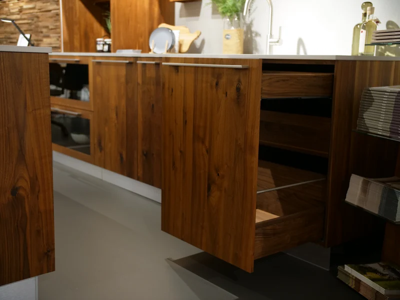 Küche Loft Nussbaum Wild Vollholz