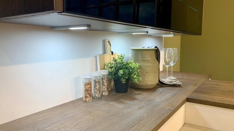 Küche Base Ergo Glas Schneeweiß Weiß Echtholz Espresso Braun Arbeitsplatte Keramik Beige Mit Beleuchtung