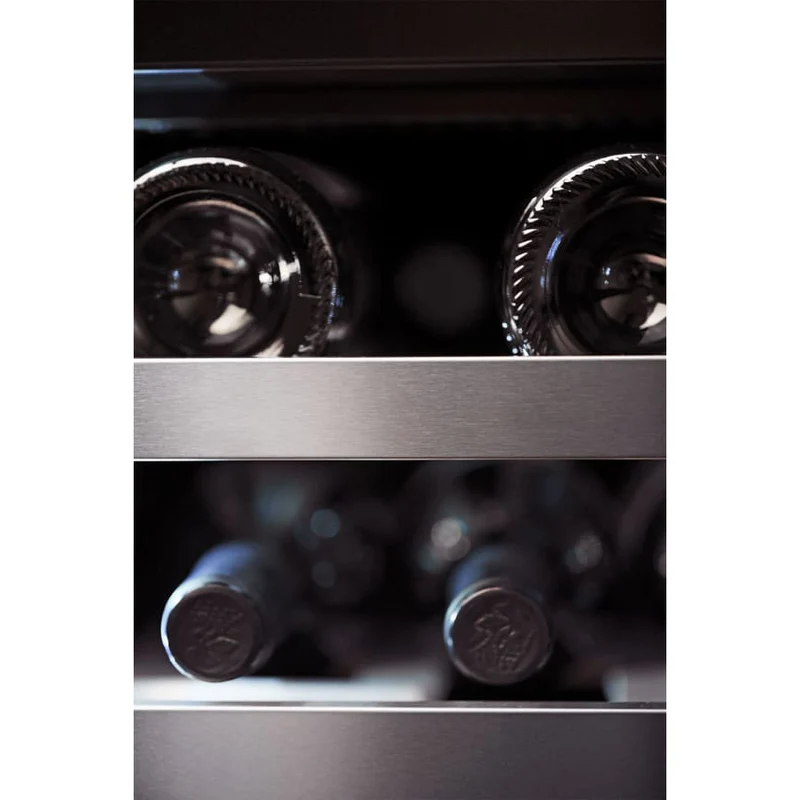 Weinkühlschrank 26 Flaschen mQuvée WineKeeper Exclusive 25D Push/Pull FullGlass Black