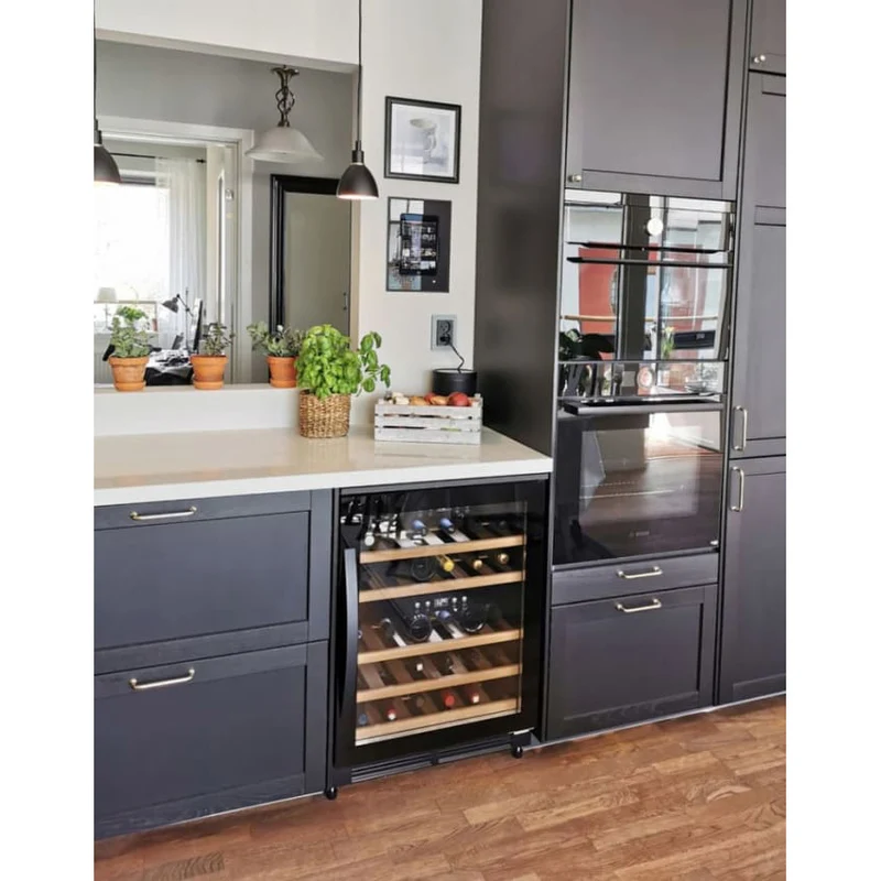 Weinkühlschrank 40 Flaschen Cavin Scandinavian Collection 40 Fullglass Black