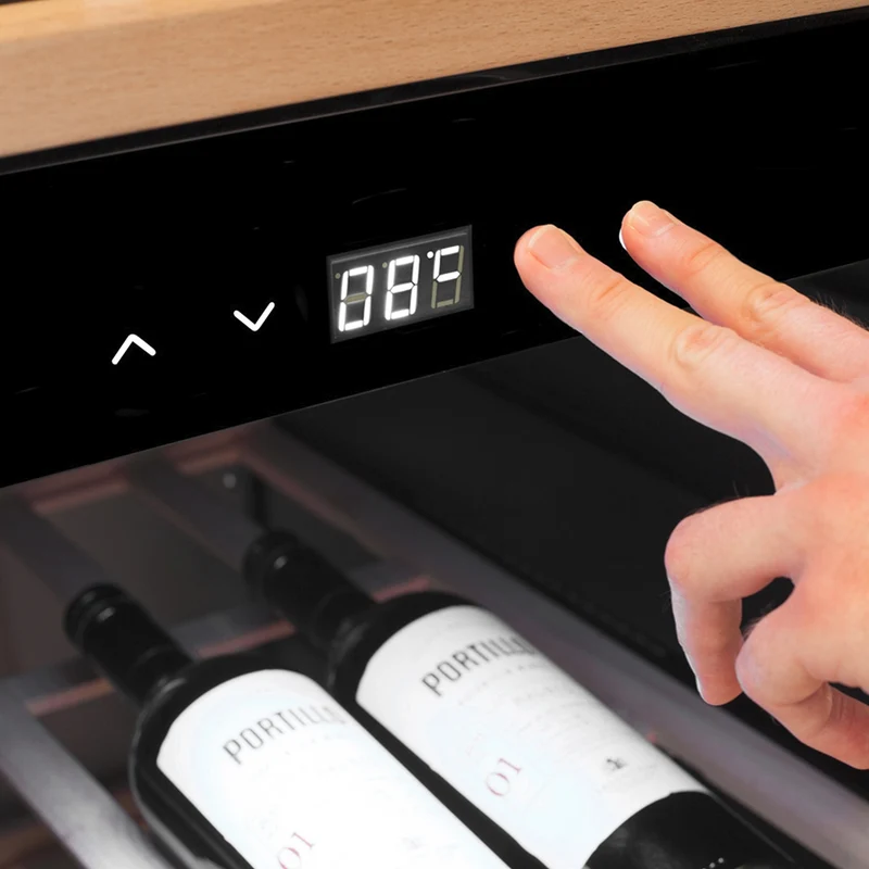 Weinkühlschrank 24 Flaschen Caso WineComfort 24 Black