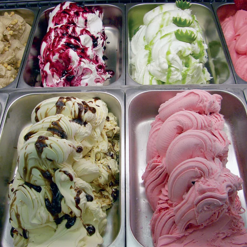 Tisch-Eisvitrine für 4 bis 8 Behälter , Statische Kühlung, GEL/48L-R2