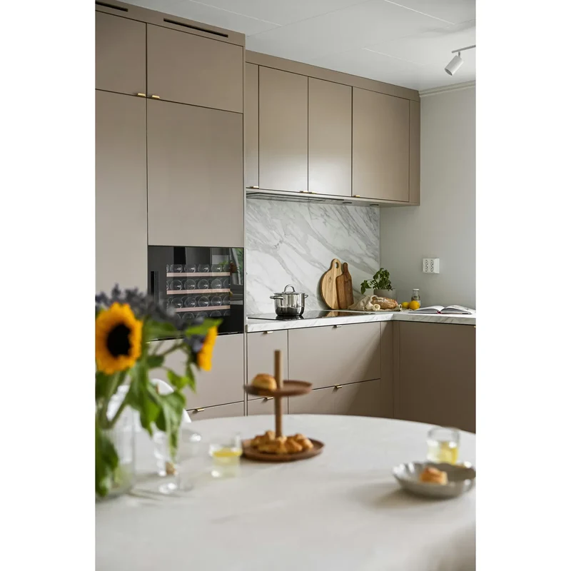Weinkühlschrank 24 Flaschen Cavin Scandinavian Collection 45 Fullglass Black