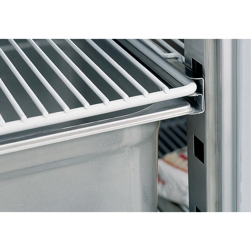 Professioneller Gastro-Kühltisch aus Edelstahl, DT274/P9_1XCA1/2-P9