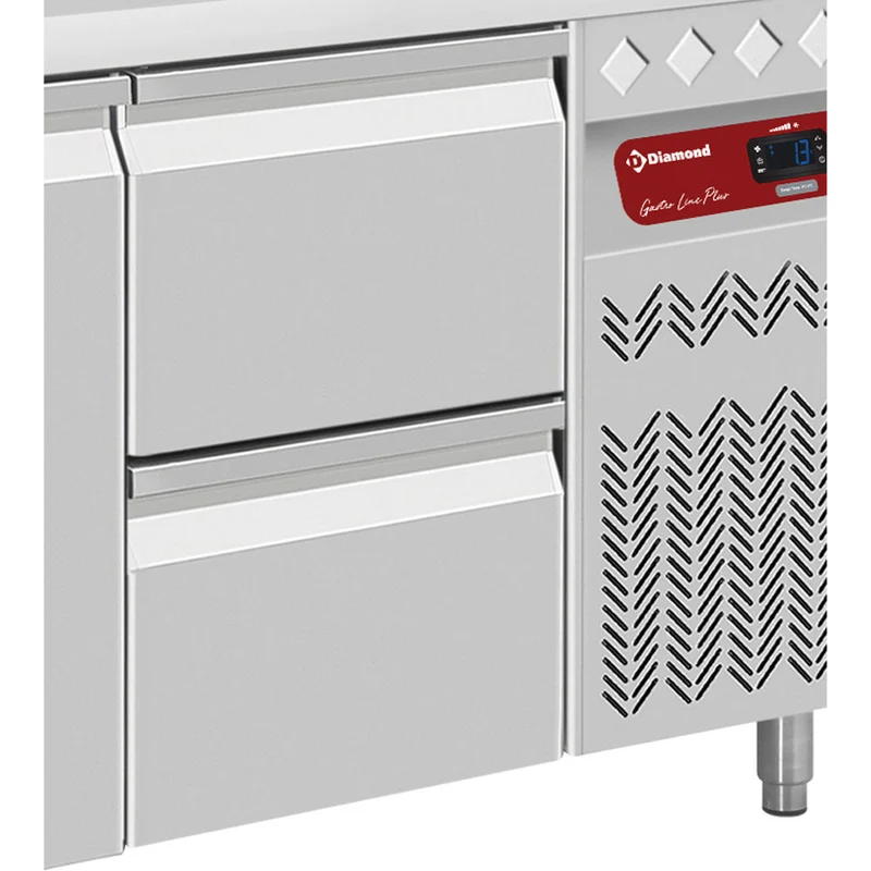 Gastro-Kühltisch mit 3 Türen , Edelstahl , 137 cm, DT274/P9_3XCA1/2-P9