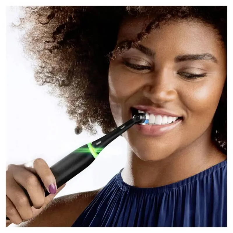 B-Ware Oral-B iO Series 5 611038 Elektrische Zahnbürste Rotierend/Oszilierend Schwarz